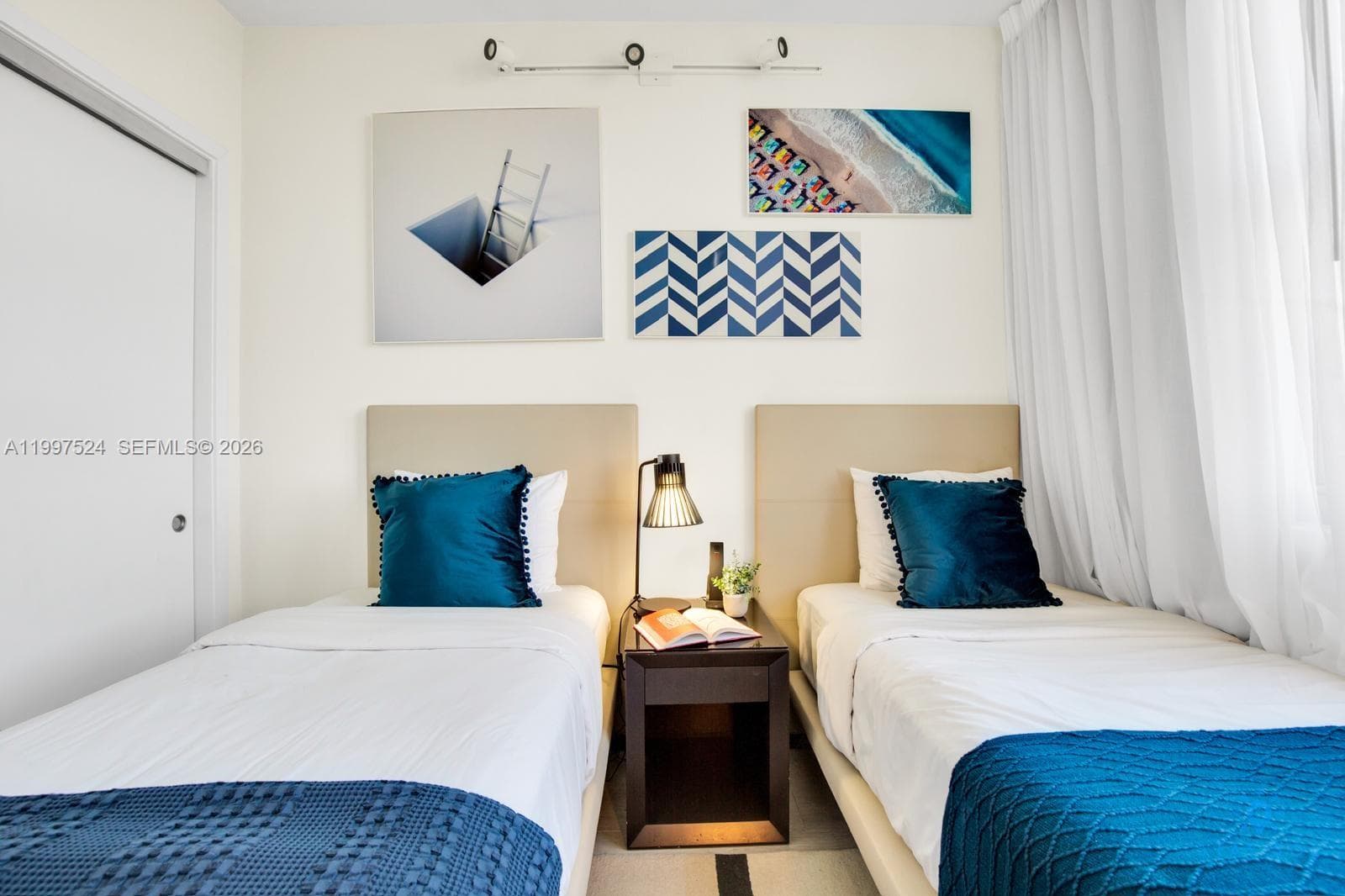 4010 Ocean Dr R708 photo 18