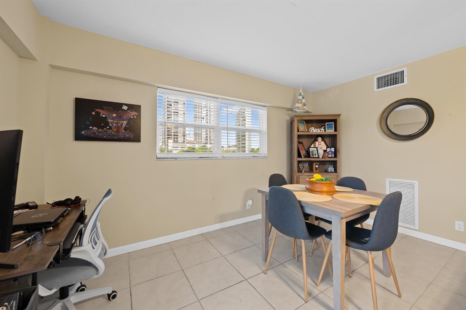 95 N Birch Road 304 photo 6