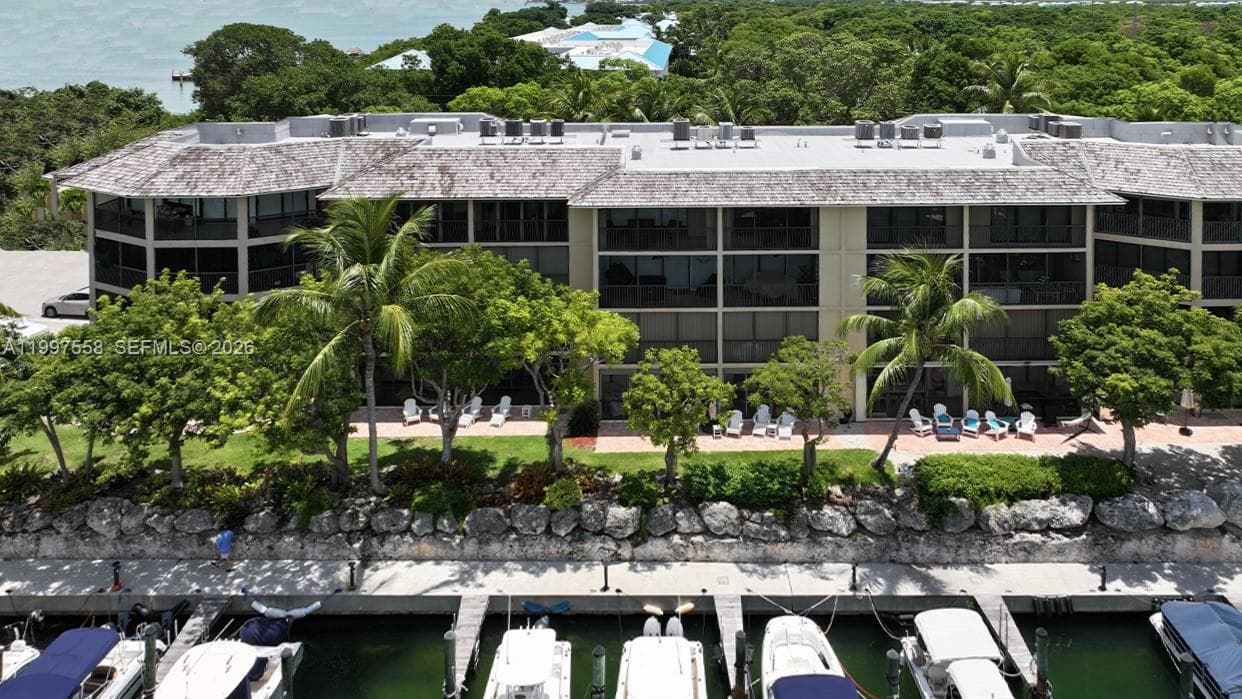 96000 Overseas Hwy W43 photo 2