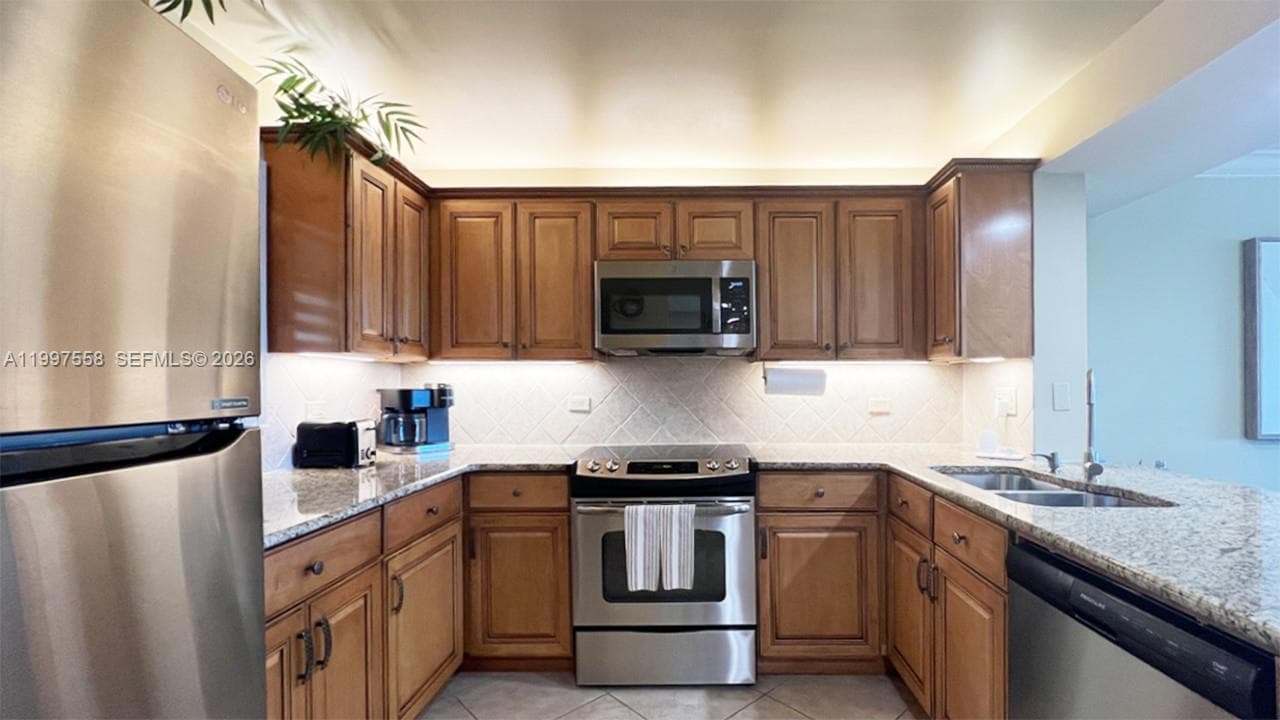 96000 Overseas Hwy W43 photo 6