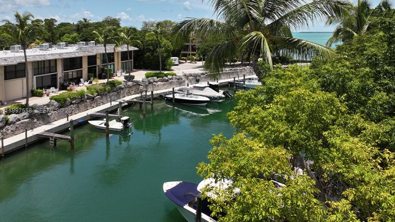 96000 Overseas Hwy W43 photo 1