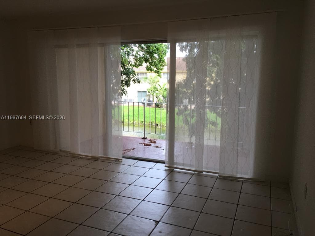 9375 Fontainebleau Blvd L209 photo 6
