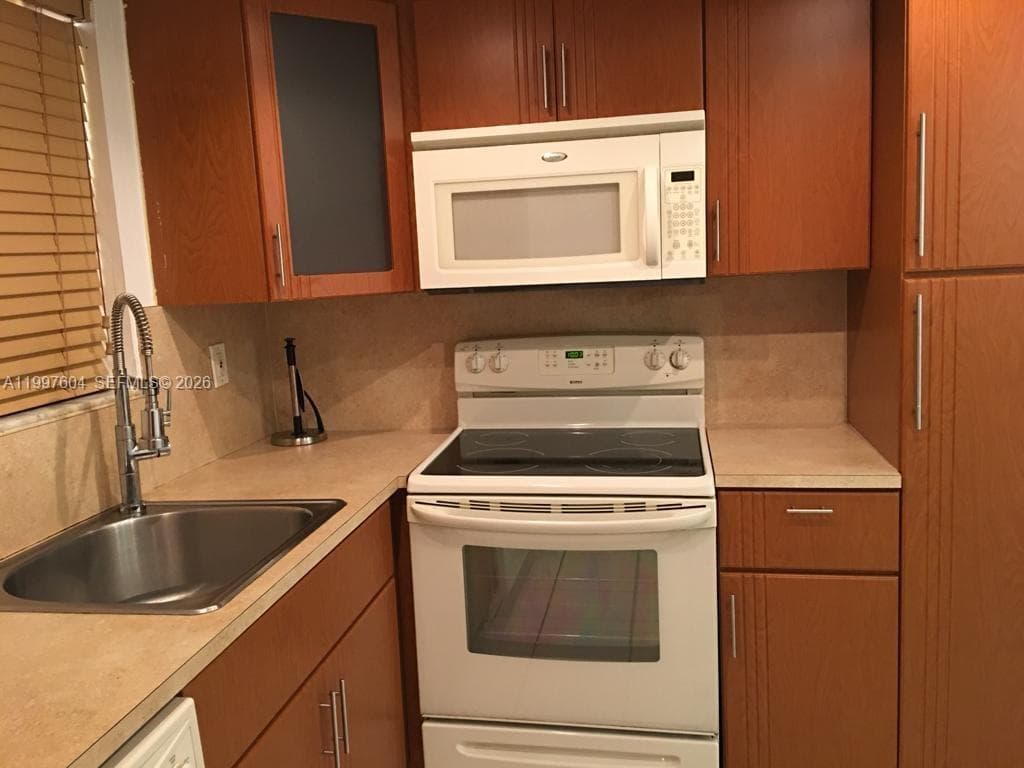 9375 Fontainebleau Blvd L209 photo 10