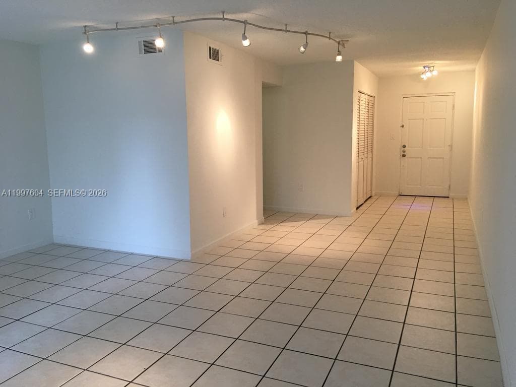 9375 Fontainebleau Blvd L209 photo 8