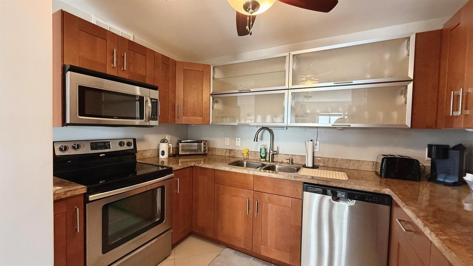 401 Golden Isles Drive 409 photo 14