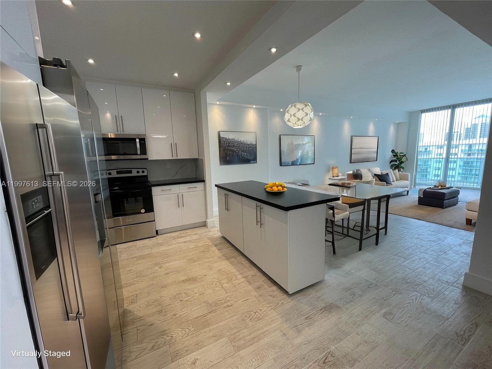 19390 COLLINS AV PH-2 photo 11