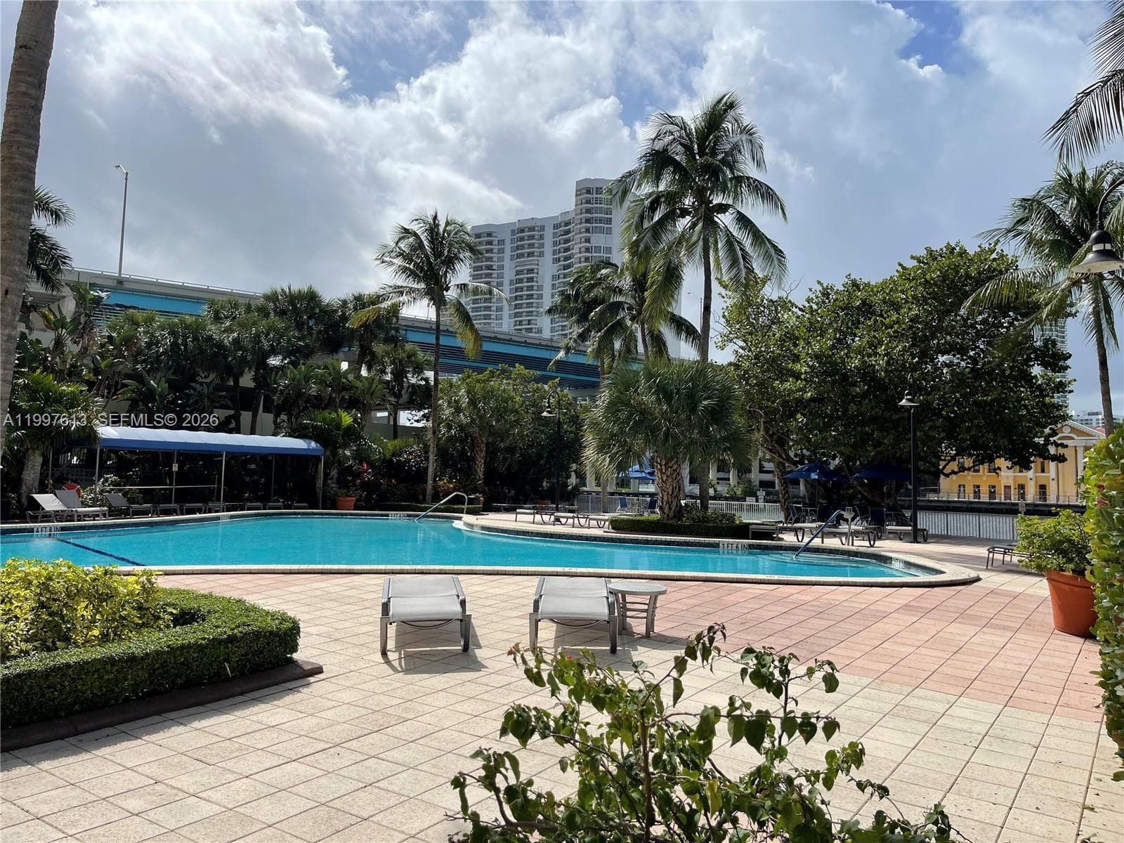 19390 COLLINS AV PH-2 photo 19