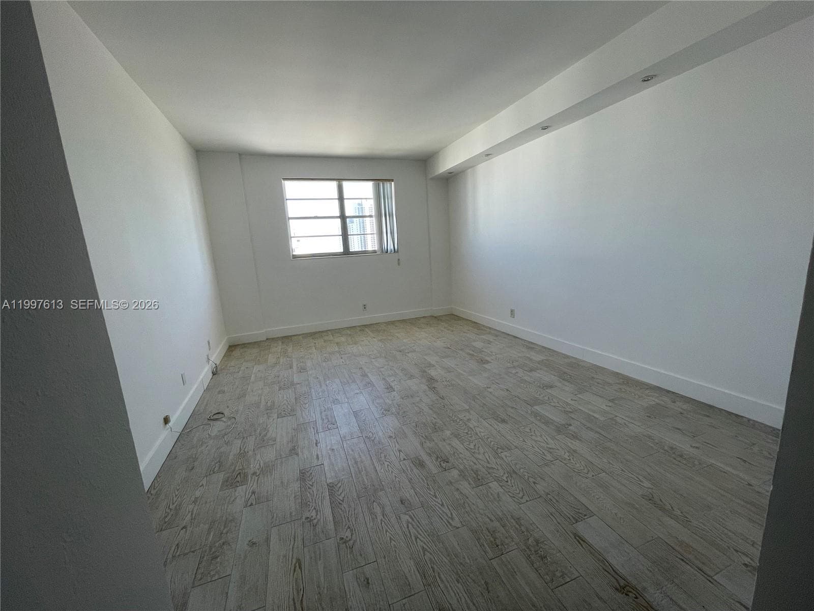 19390 COLLINS AV PH-2 photo 8