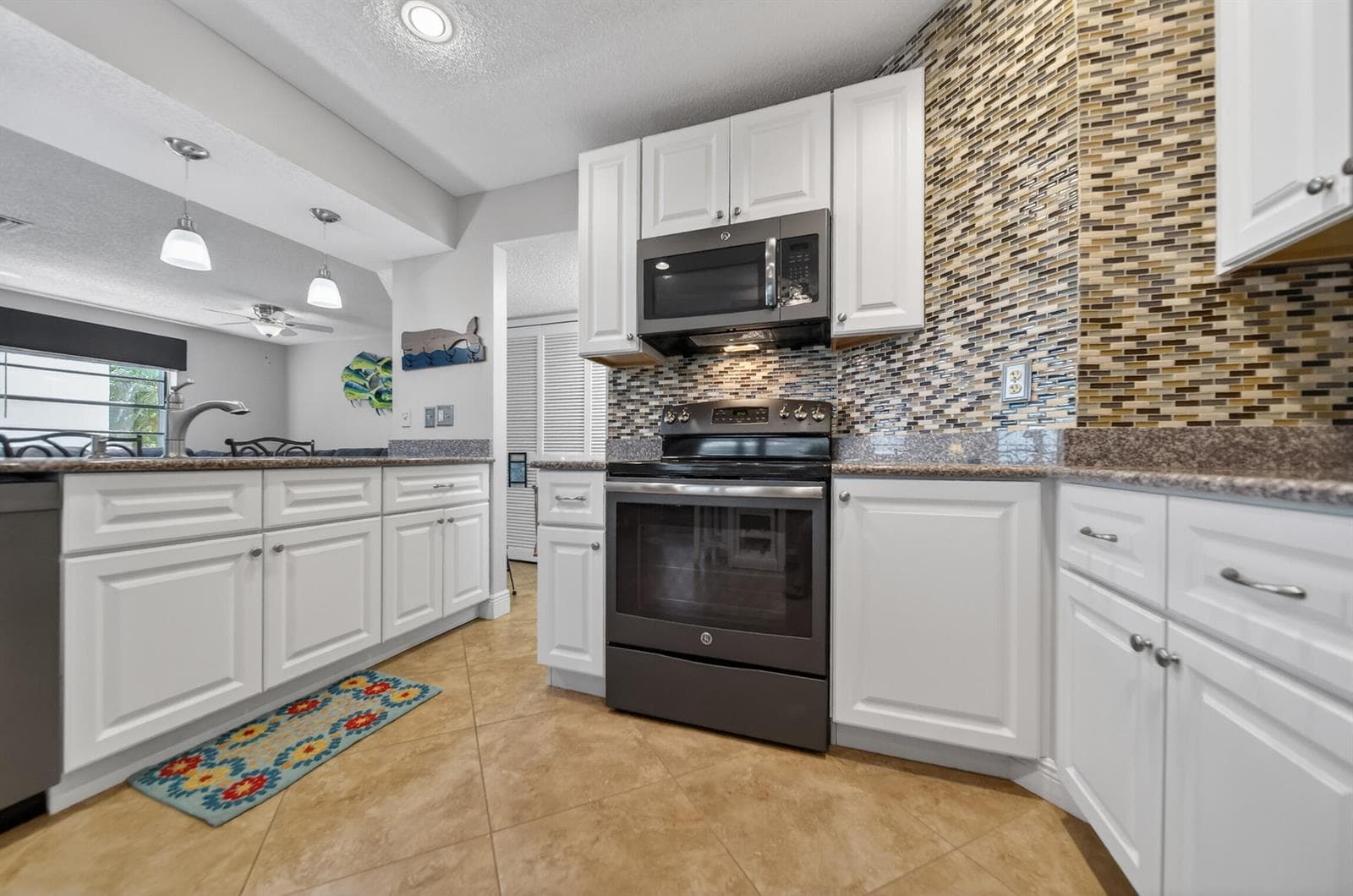 4083 SE Centerboard Lane 3-a photo 6
