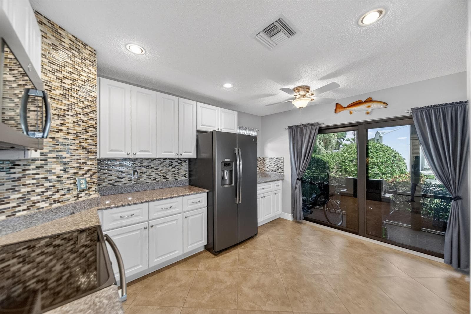 4083 SE Centerboard Lane 3-a photo 7
