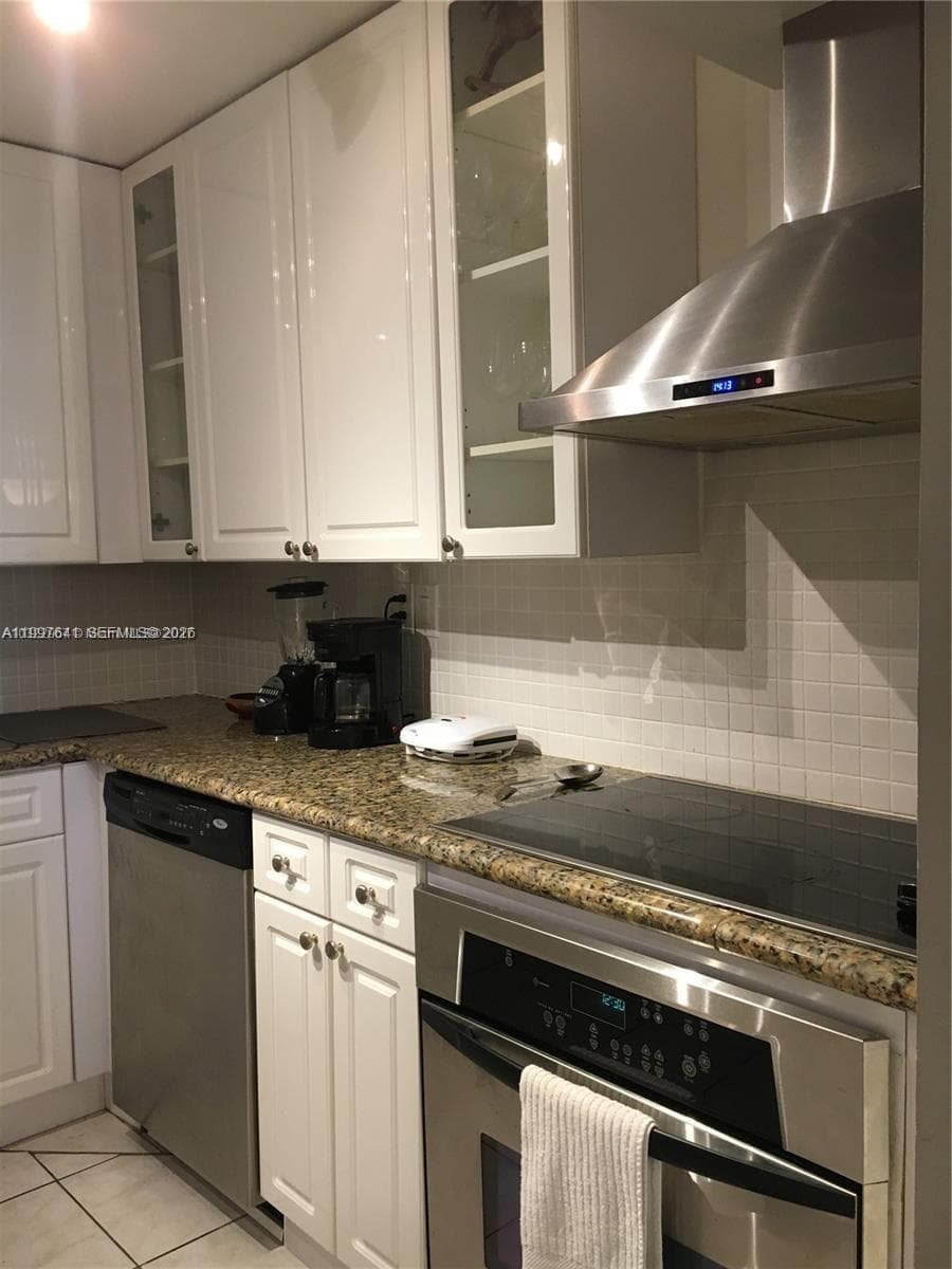 2750 183rd St 801 photo 23