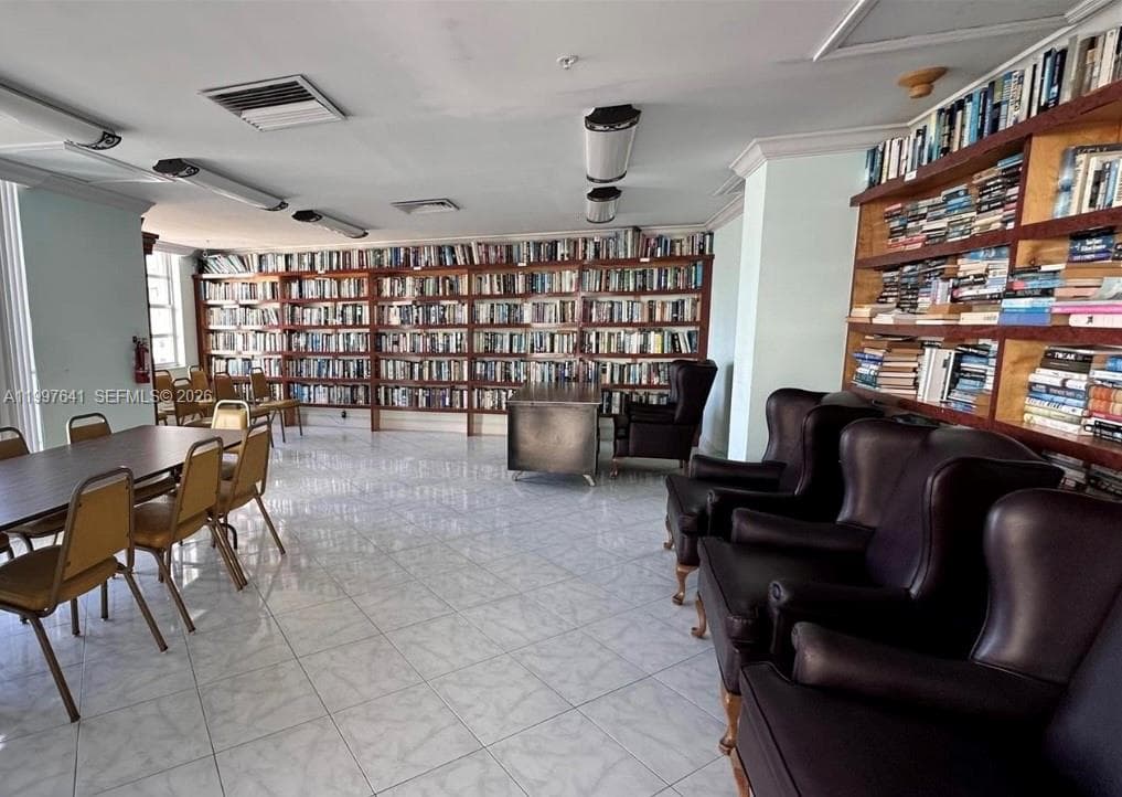 2750 183rd St 801 photo 10