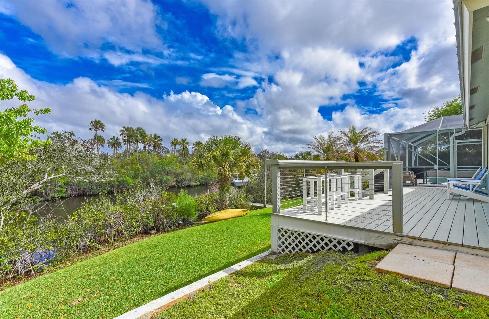 3281 SW Water Edge Way photo 6