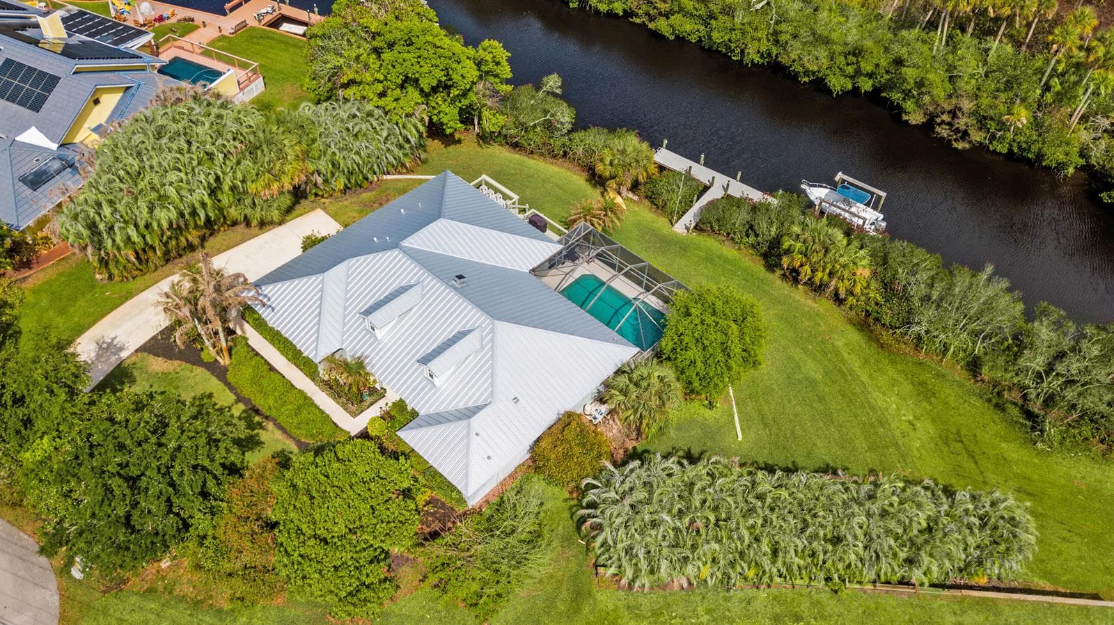3281 SW Water Edge Way photo 17