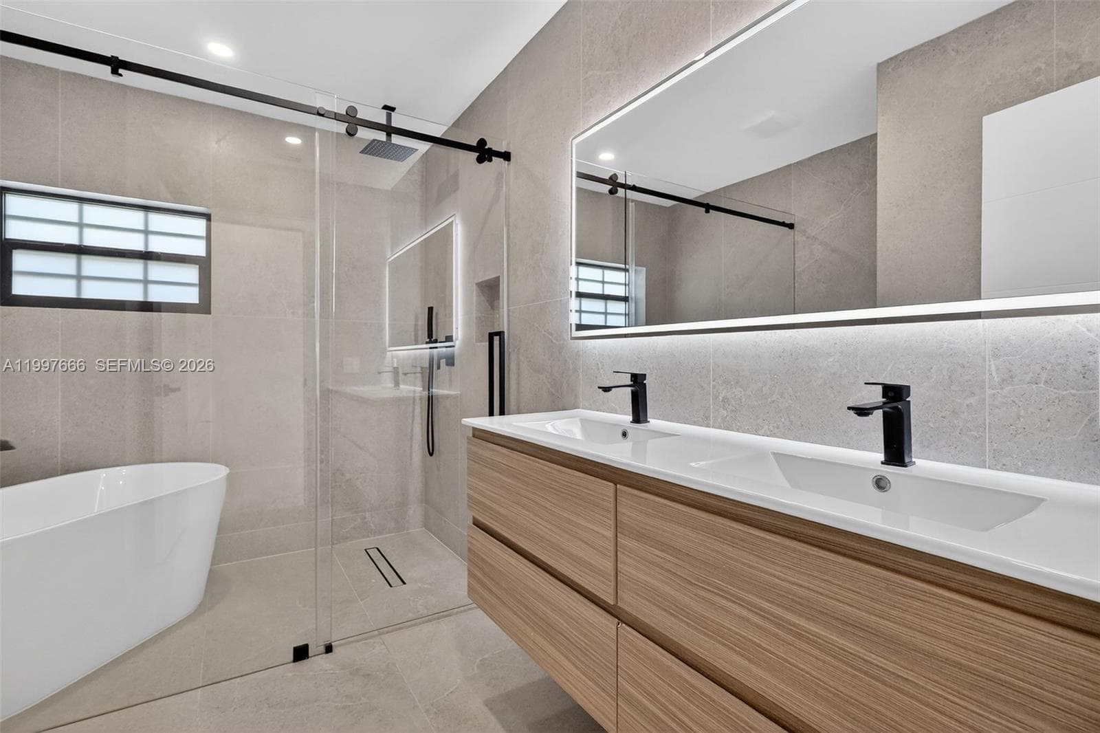 607 Layne Blvd photo 25