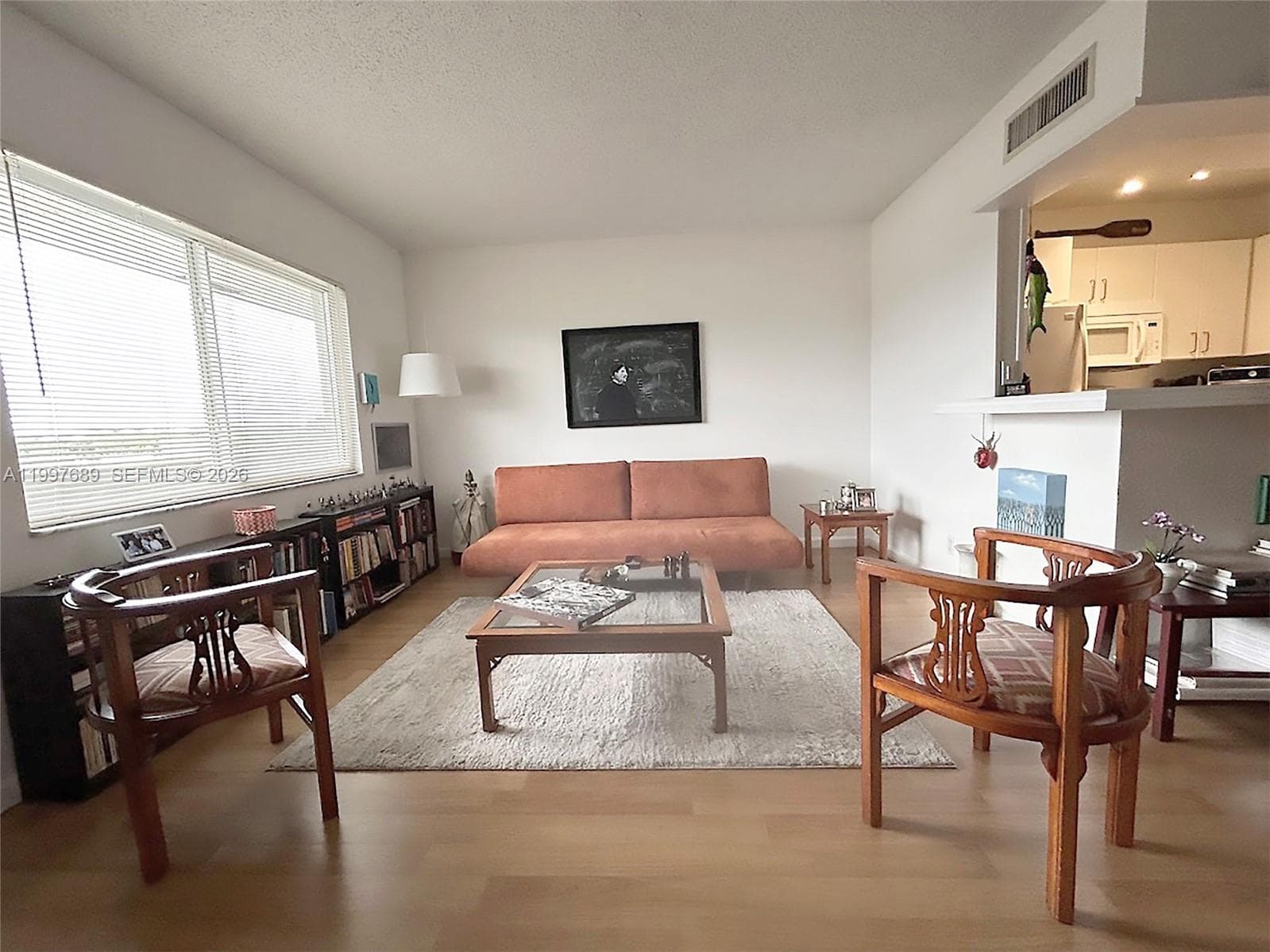 1400 54th St 306 photo 6