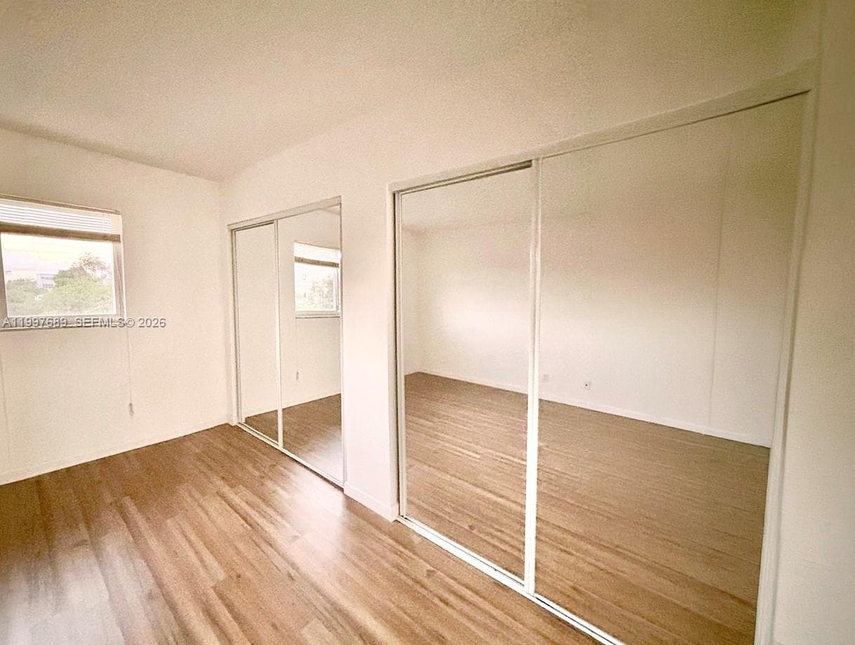 1400 54th St 306 photo 13