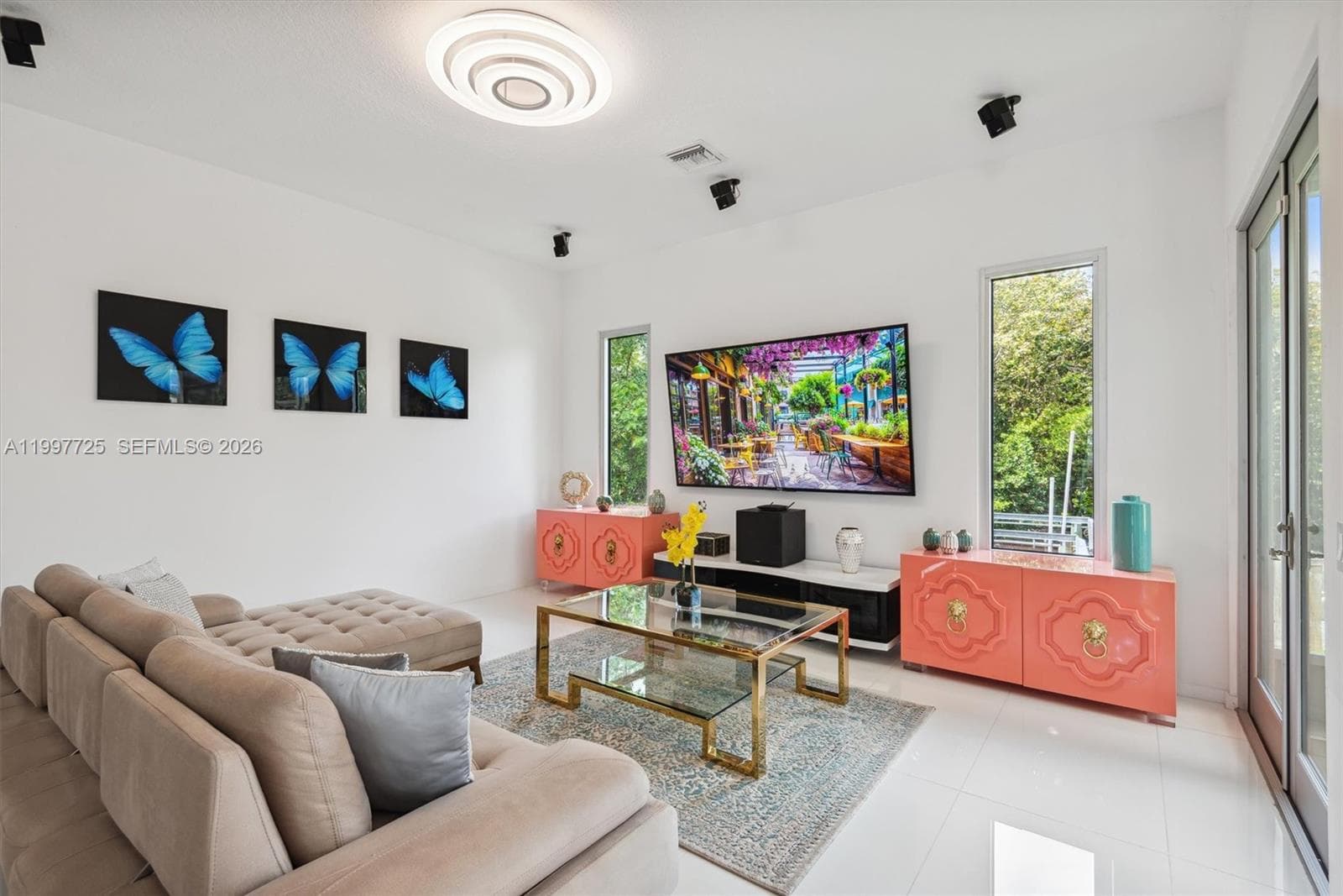 14019 Miller Dr photo 6