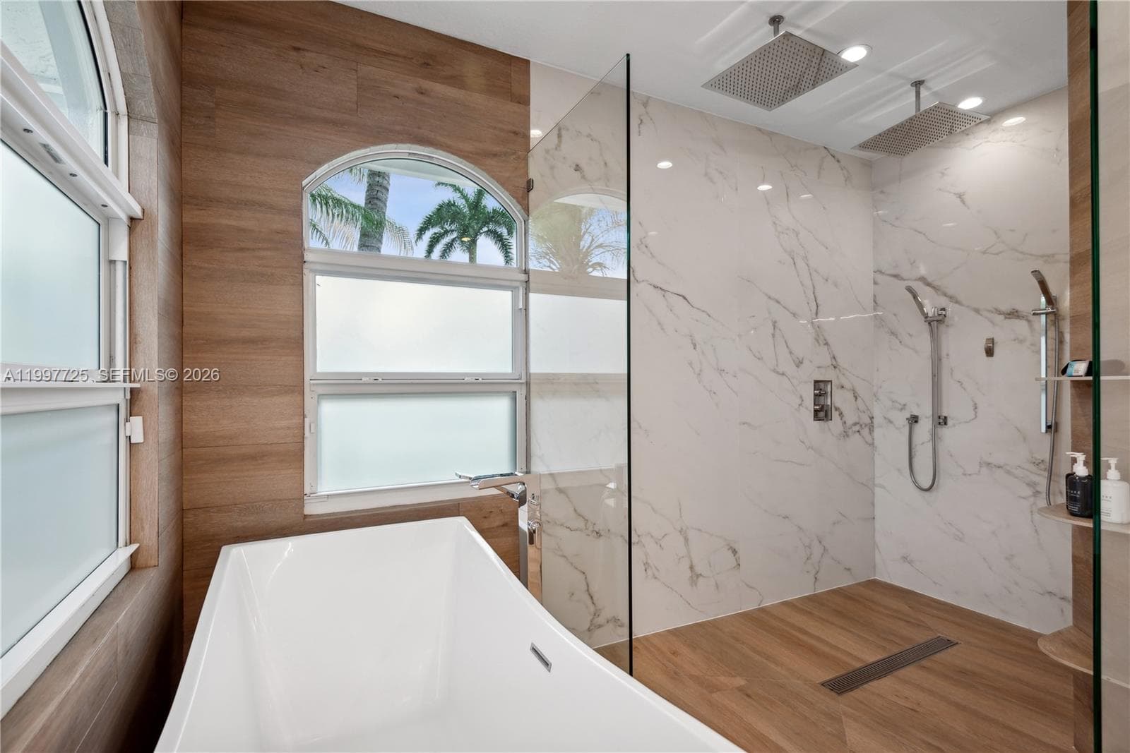 14019 Miller Dr photo 12