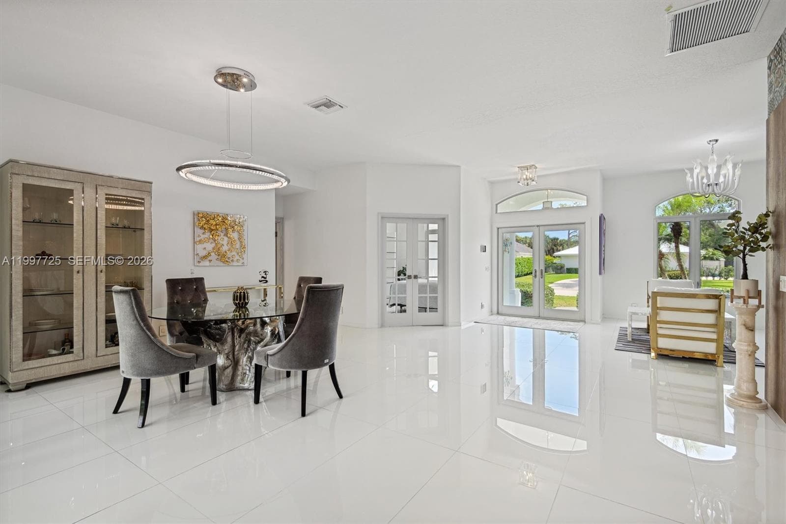 14019 Miller Dr photo 9