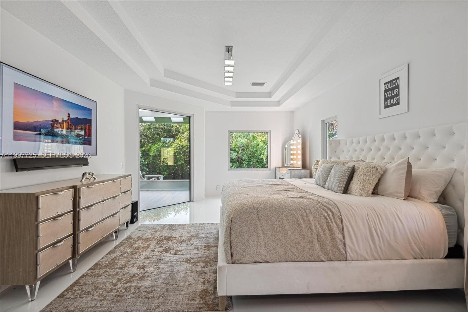 14019 Miller Dr photo 10