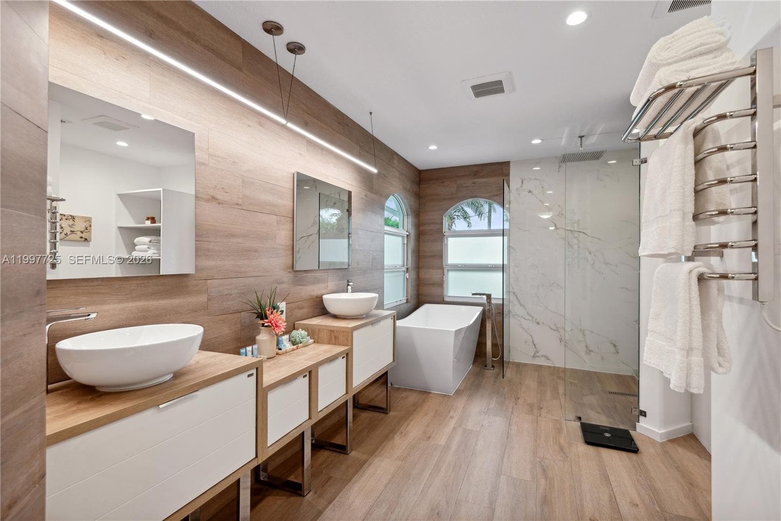 14019 Miller Dr photo 11