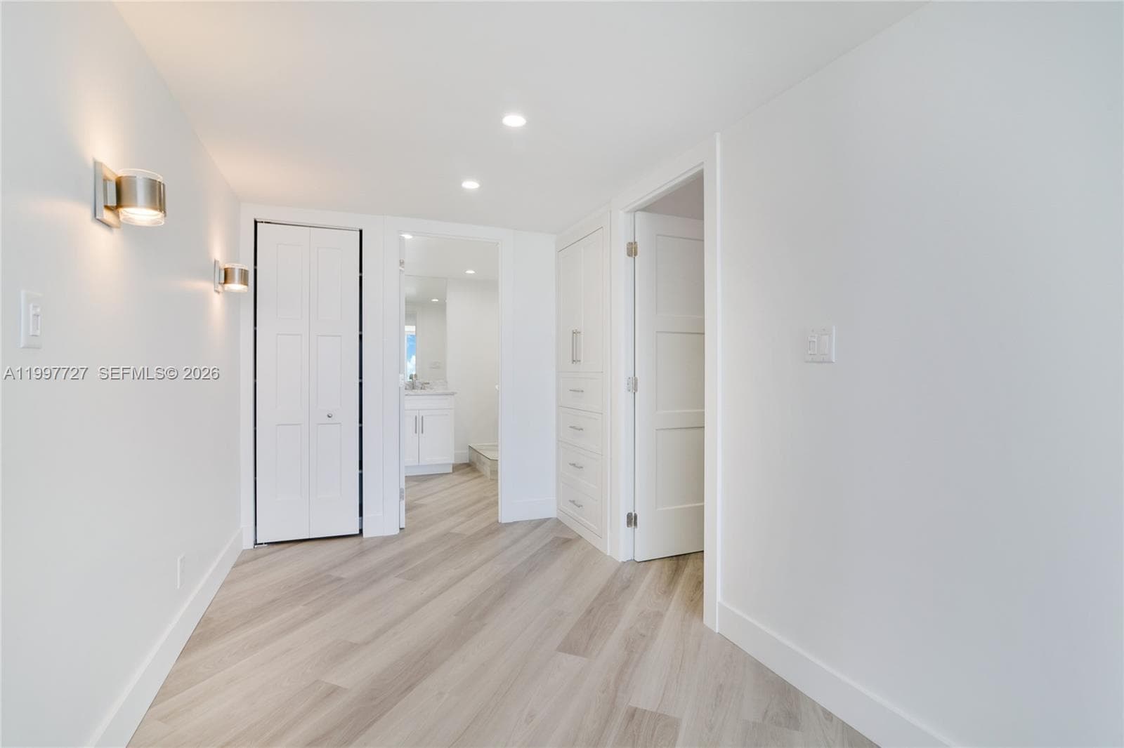 2100 Ocean Ln 1912 photo 18