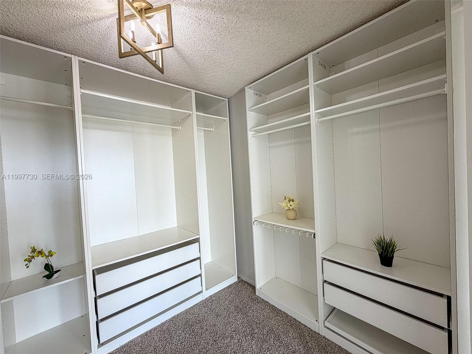 1000 Parkview Dr 531 photo 23