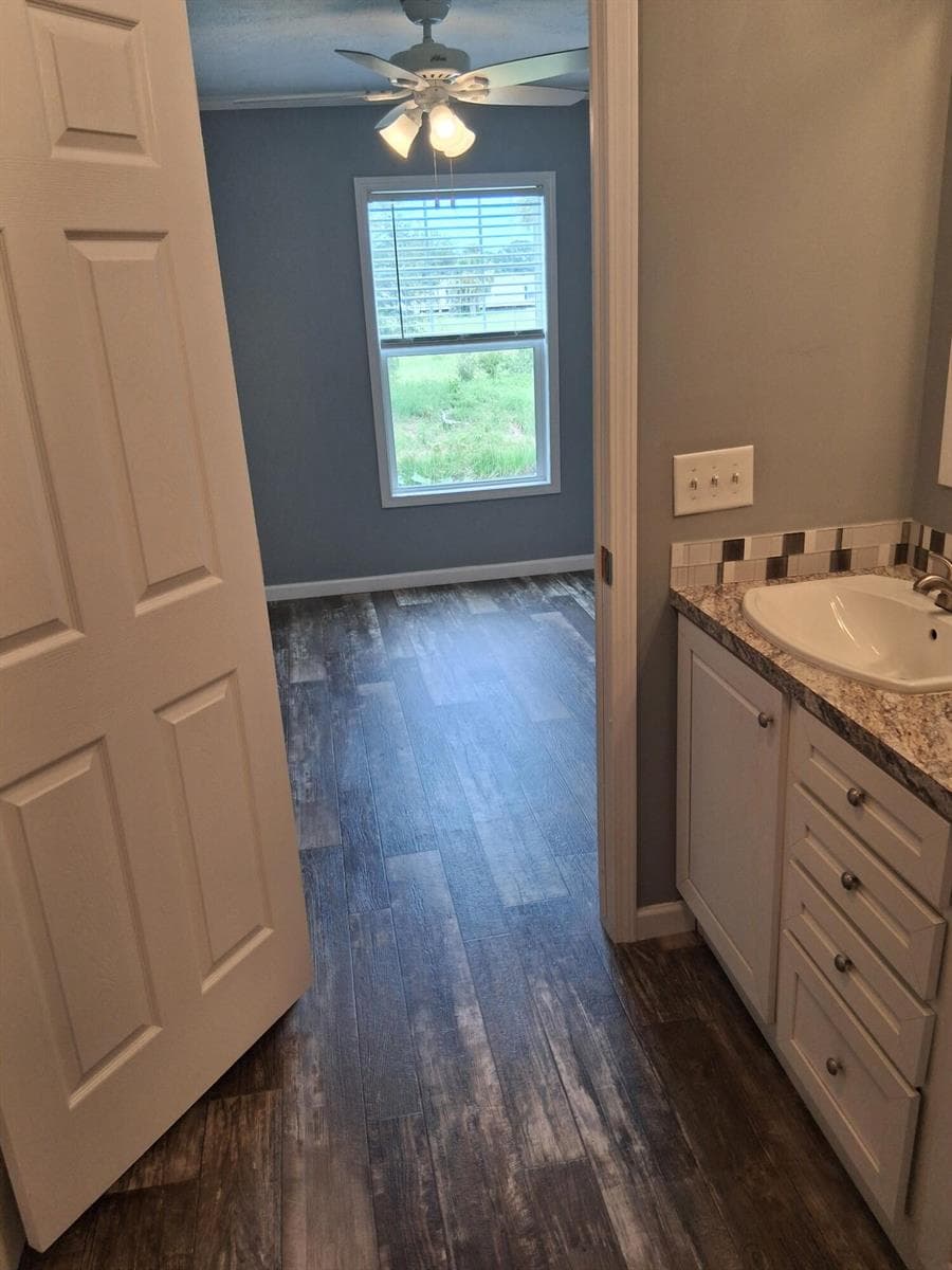 356 Mockingbird Avenue photo 17