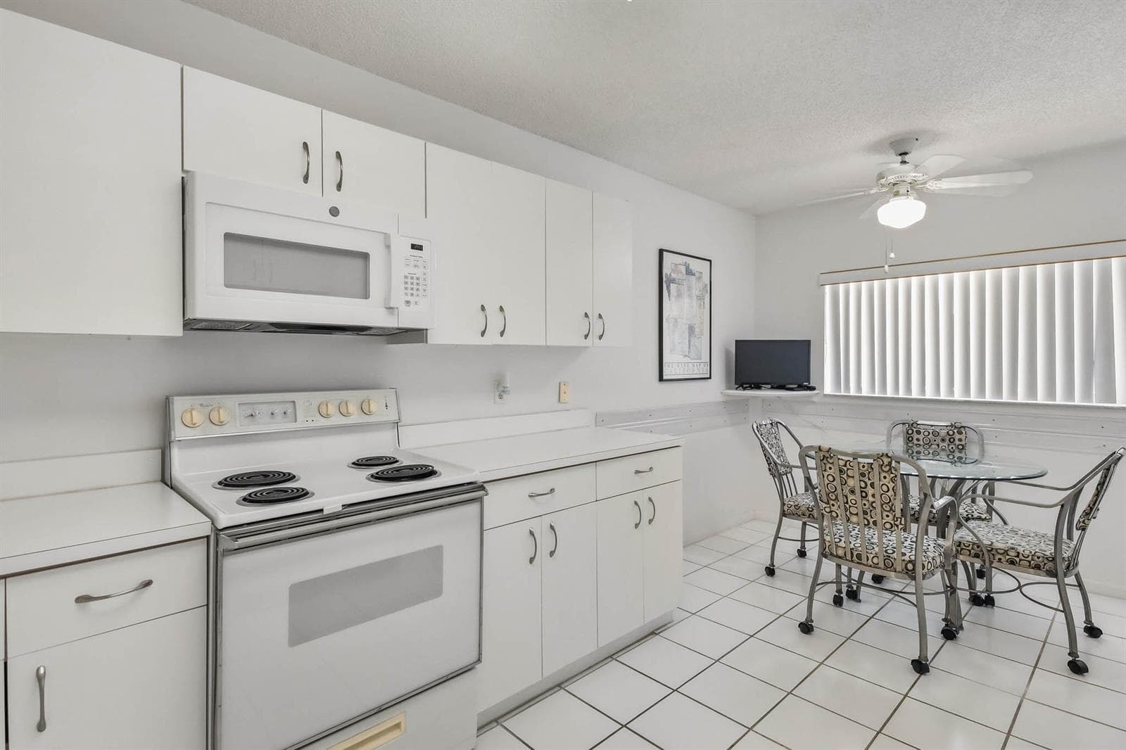 4735 E Lucerne Lakes Blvd E 308 photo 5