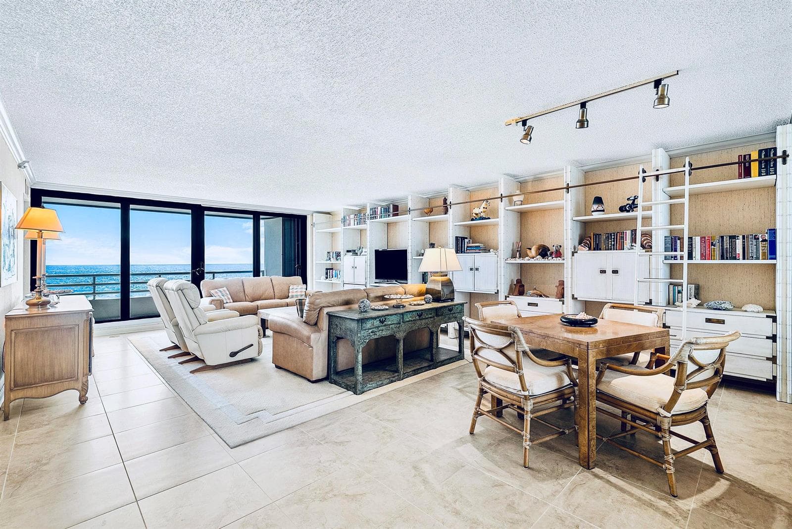 1500 S Ocean Boulevard 604 photo 1