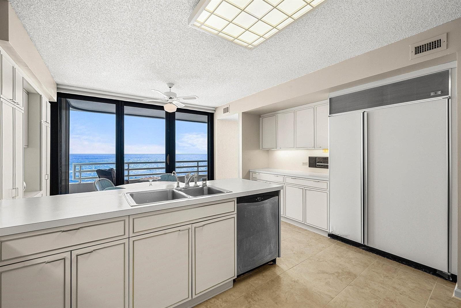 1500 S Ocean Boulevard 604 photo 20
