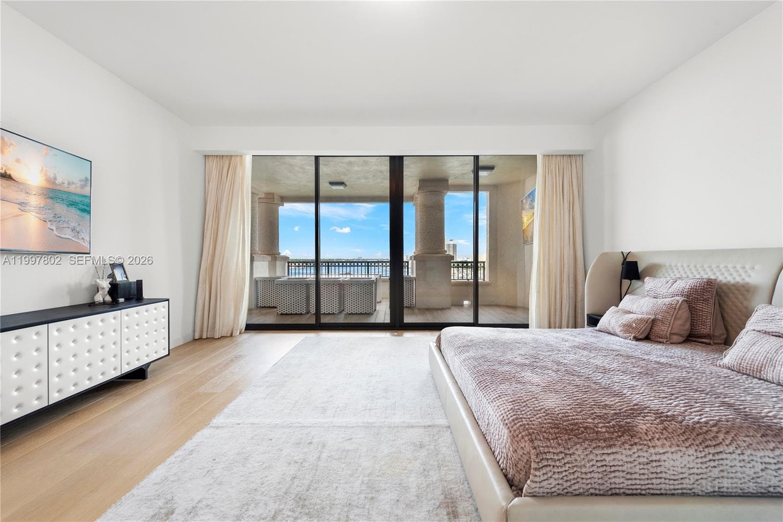 6882 Fisher Island Dr 6882 photo 6