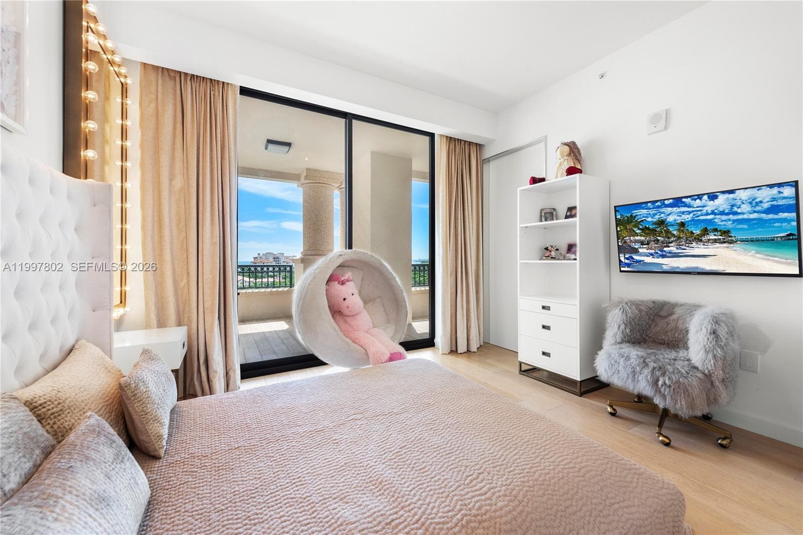 6882 Fisher Island Dr 6882 photo 9