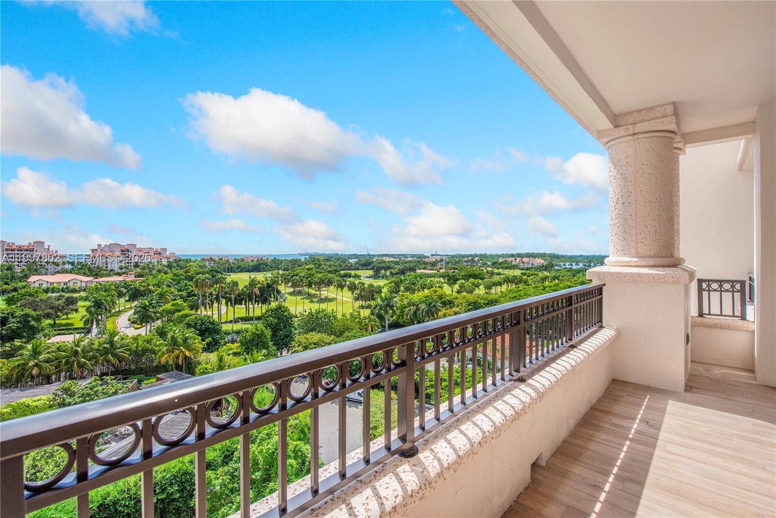 6882 Fisher Island Dr 6882 photo 11