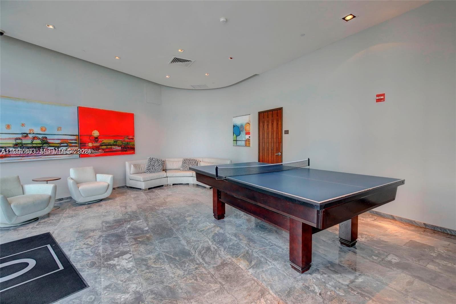 17201 Collins Ave 2005 photo 23