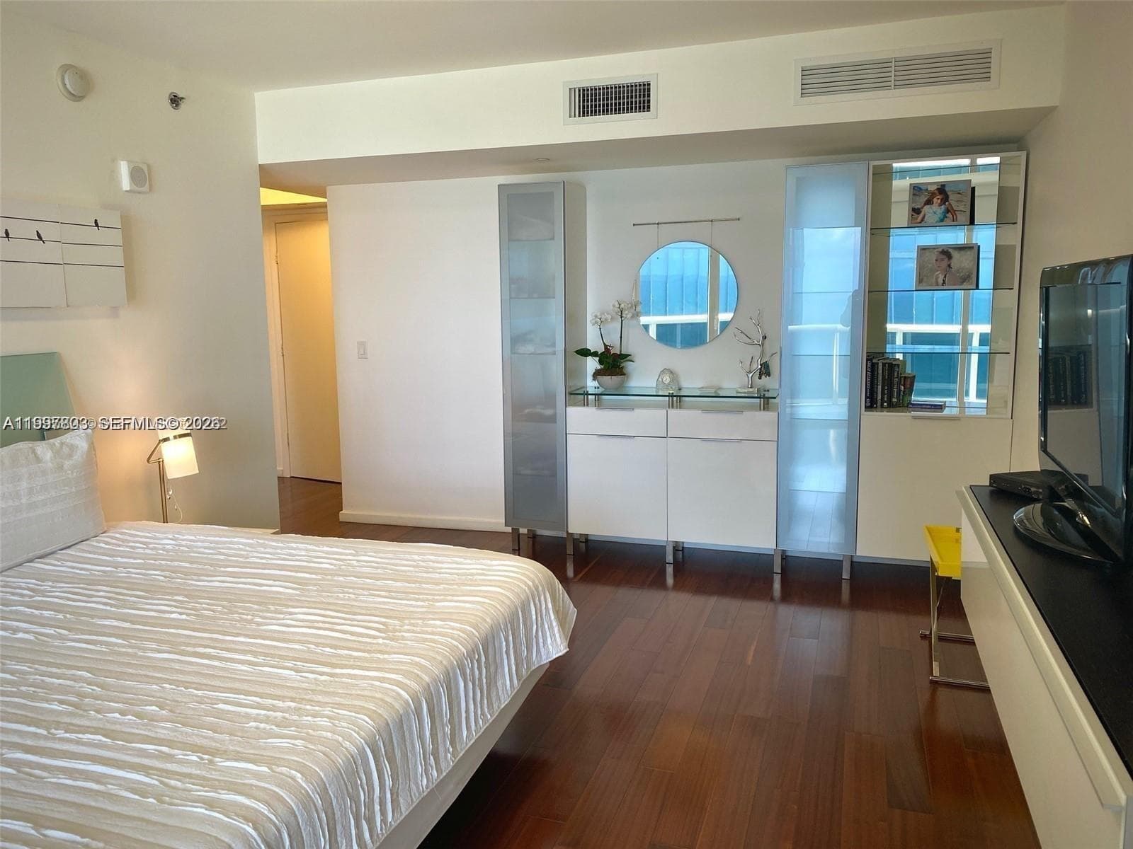 17201 Collins Ave 2005 photo 16