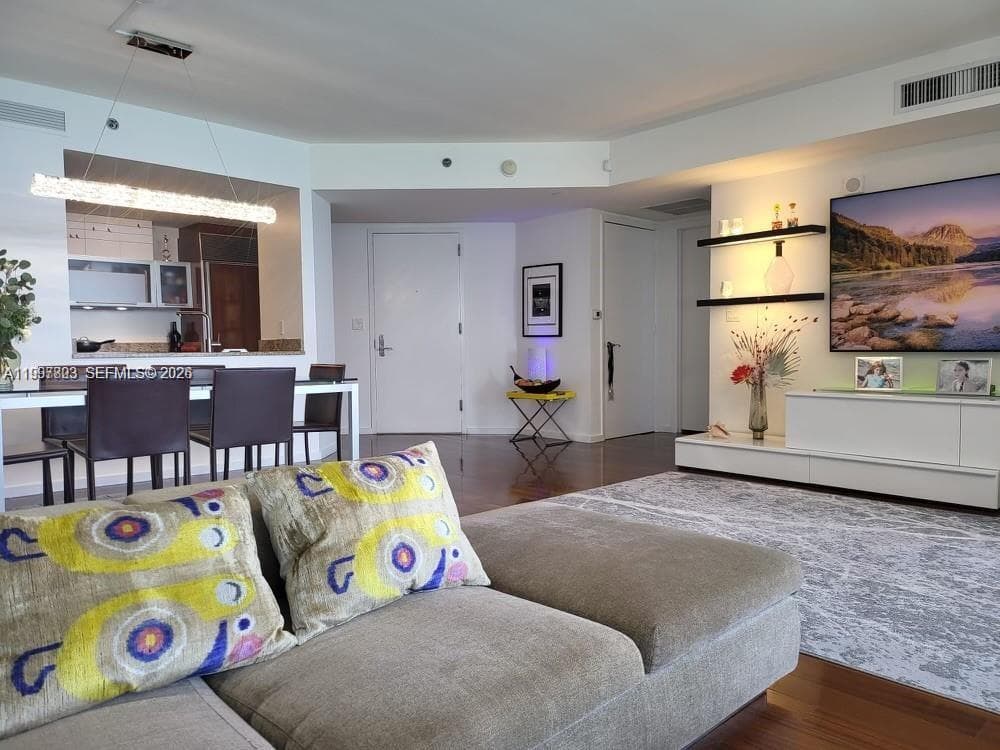 17201 Collins Ave 2005 photo 14