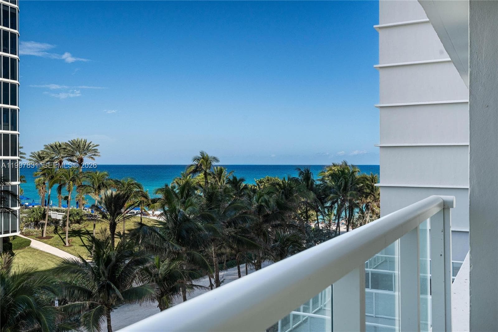 19201 Collins Ave 324 photo 1