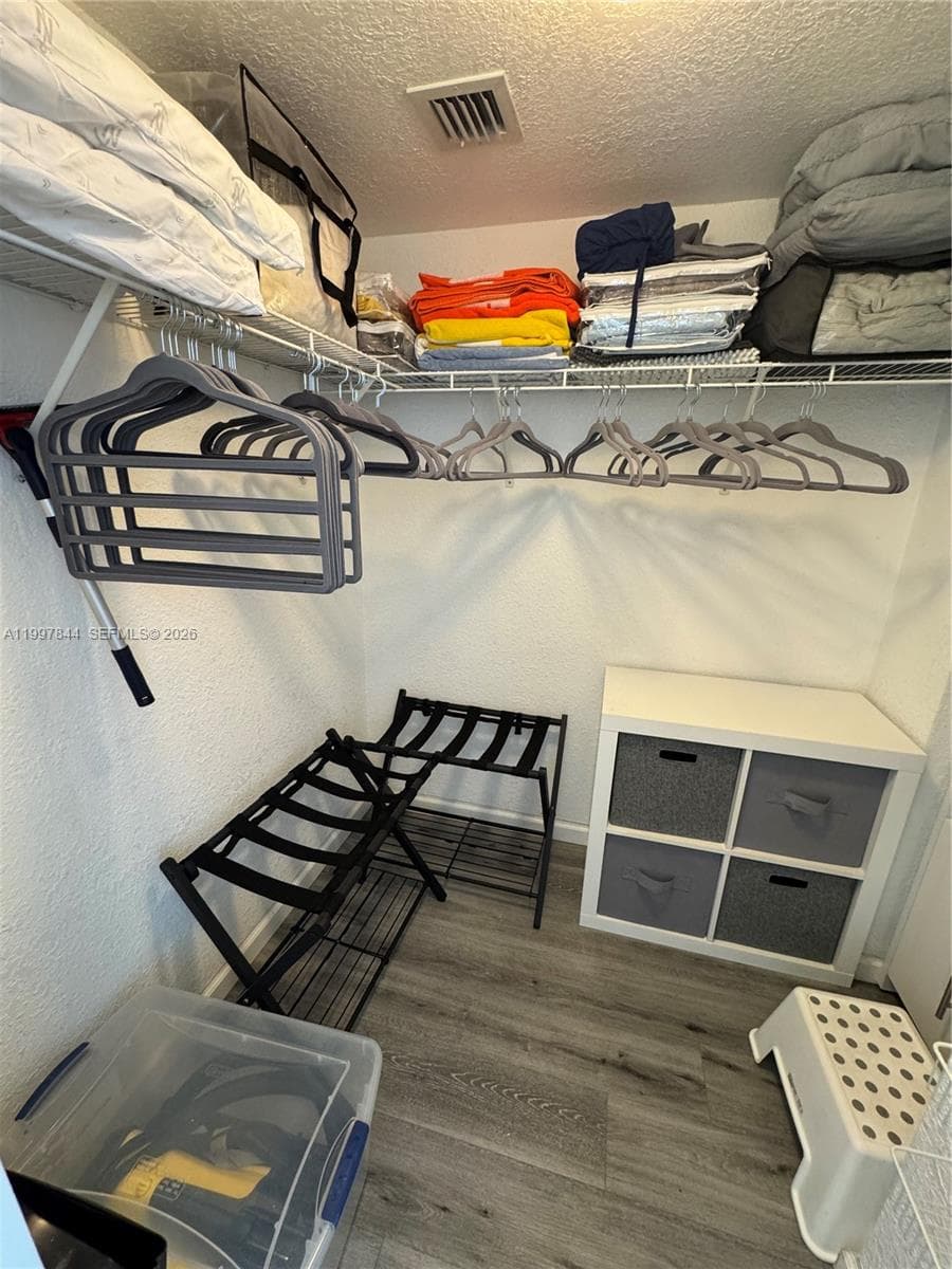 2501 Ocean Dr 1105 photo 10