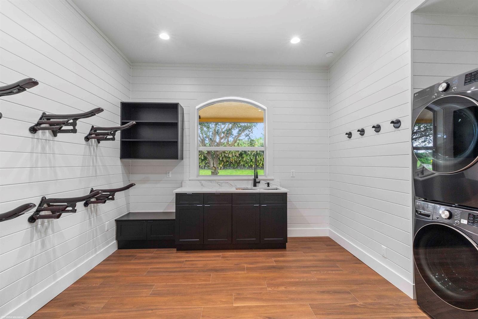 4985 Stables Way photo 13