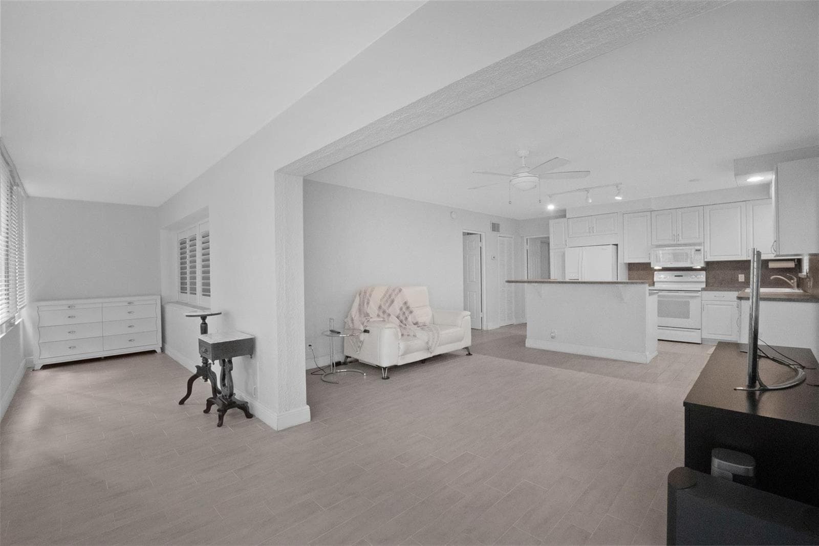 1000 SE 4th Street 127 photo 16