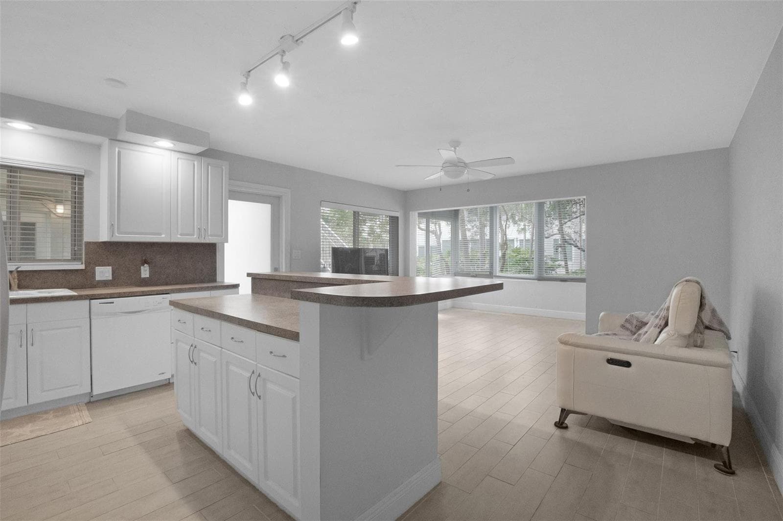 1000 SE 4th Street 127 photo 10