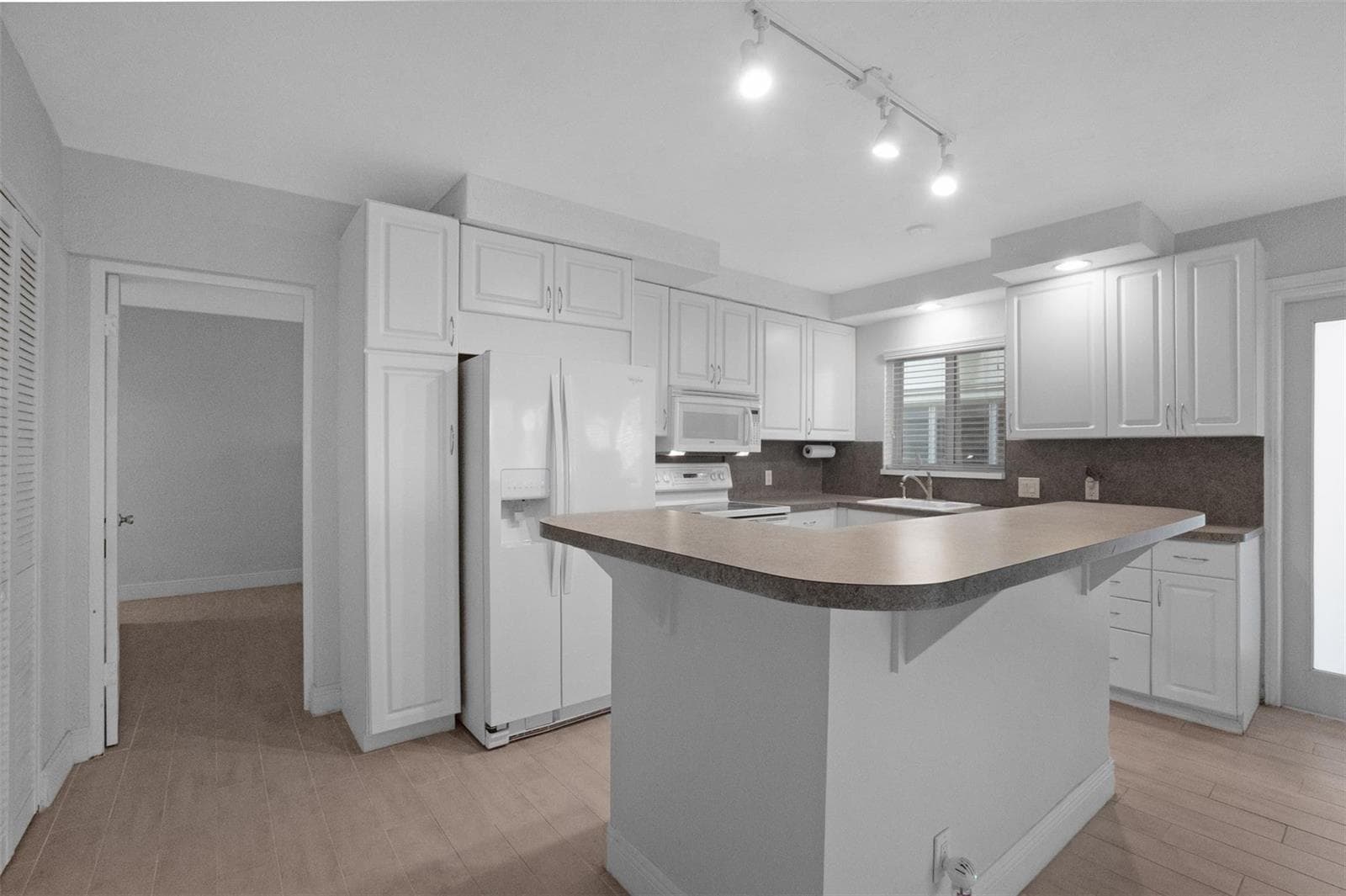 1000 SE 4th Street 127 photo 14