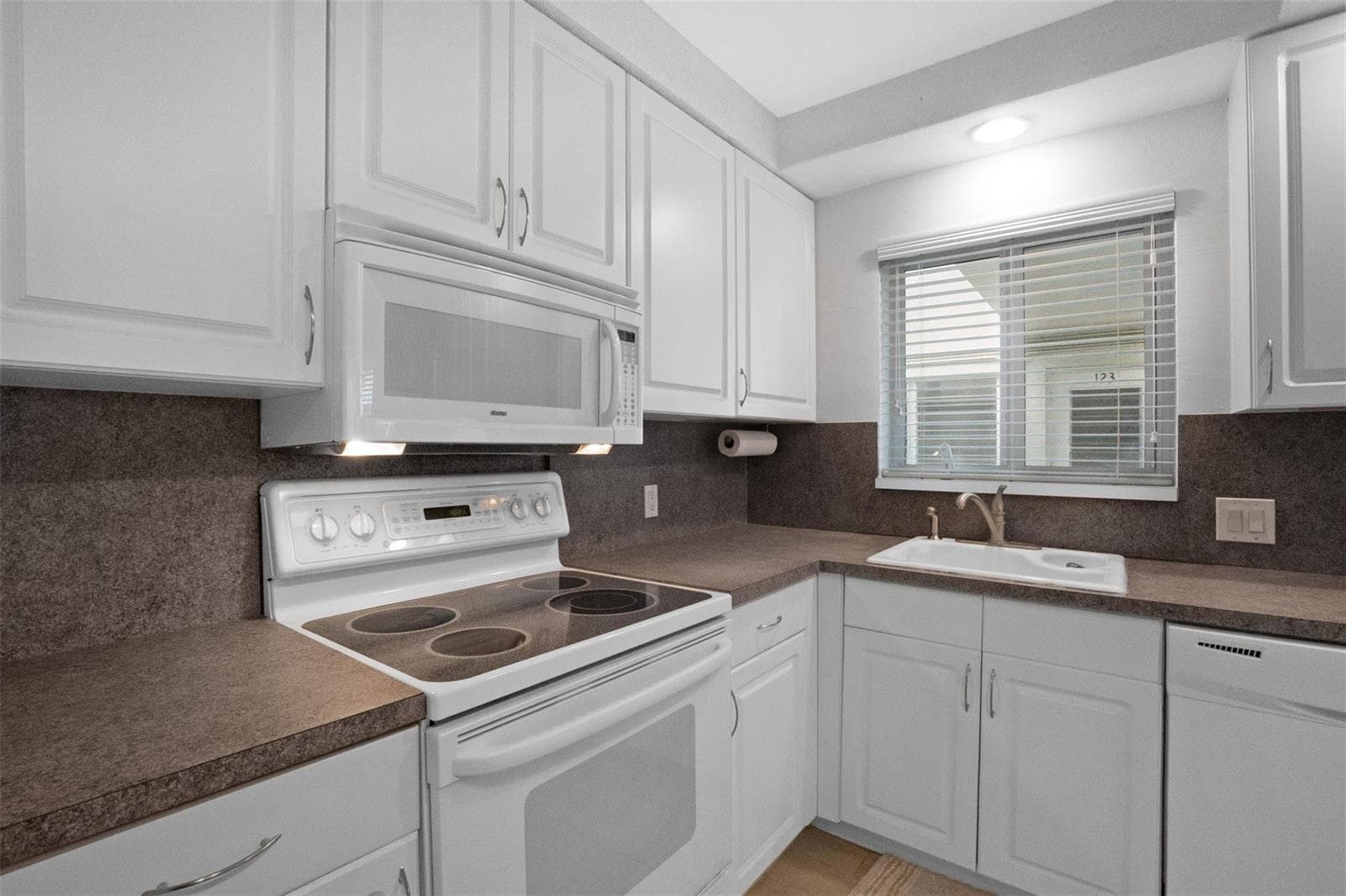 1000 SE 4th Street 127 photo 15