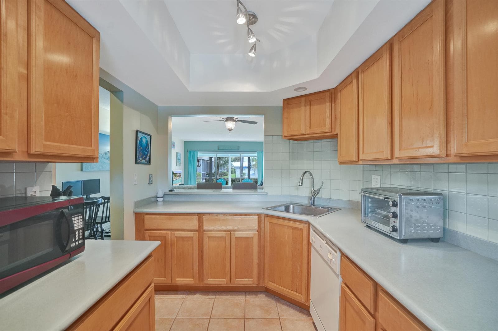 900 SW 12th Street 100 photo 2