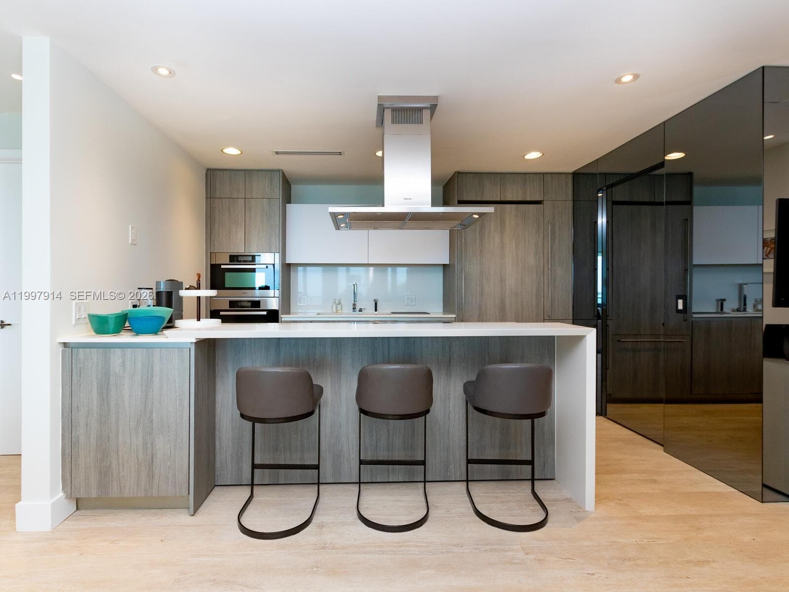 360 Ocean Dr 304S photo 23
