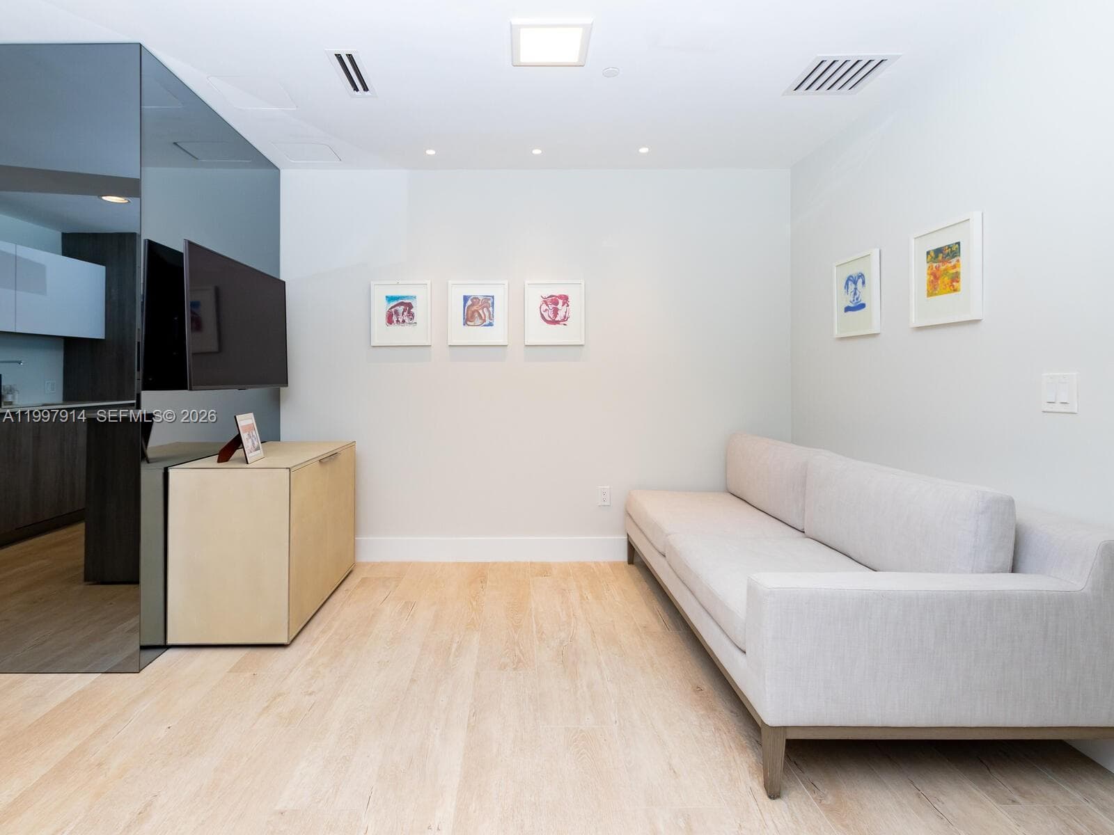 360 Ocean Dr 304S photo 25