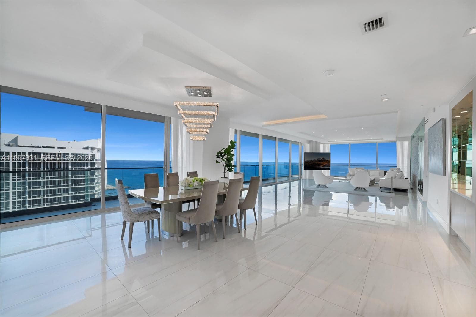 10203 Collins Ave 2501 photo 2