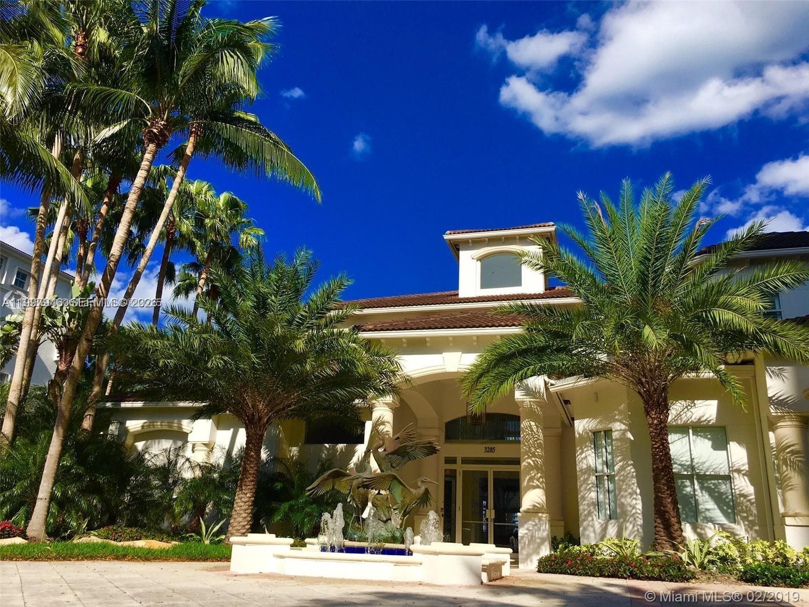 3155 184th St 8302 photo 23